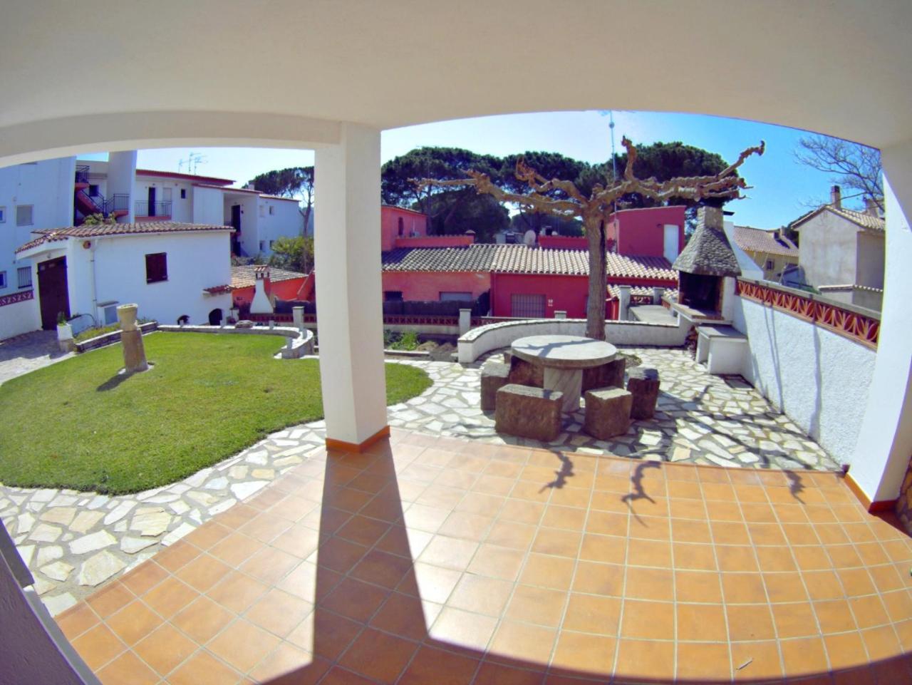 Vacay Apartamento Montgo, Agradable Jardin! En Costa Brava L'Escala! 外观 照片