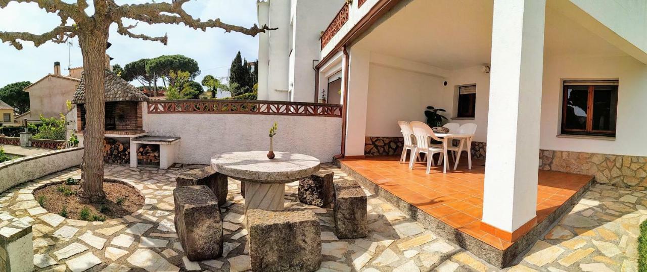 Vacay Apartamento Montgo, Agradable Jardin! En Costa Brava L'Escala! 外观 照片